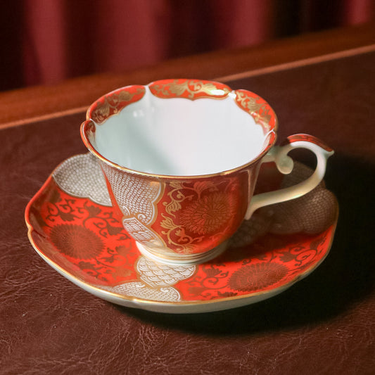 Red and gold chrysanthemum flower tea cup and saucer set (Arita-ware)